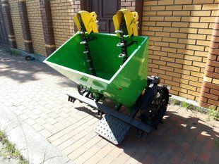 Картоплесаджалка Bomet 2 рядна 300л міжряддя 75см 20075 фото