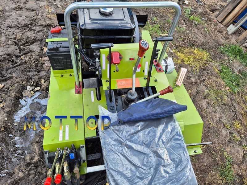 Минитрактор гусеничный DOZER-35 с лопатой и фрезой 350032 фото